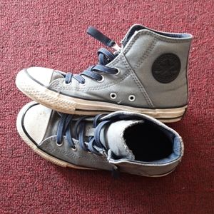Chuck Taylor's Convers